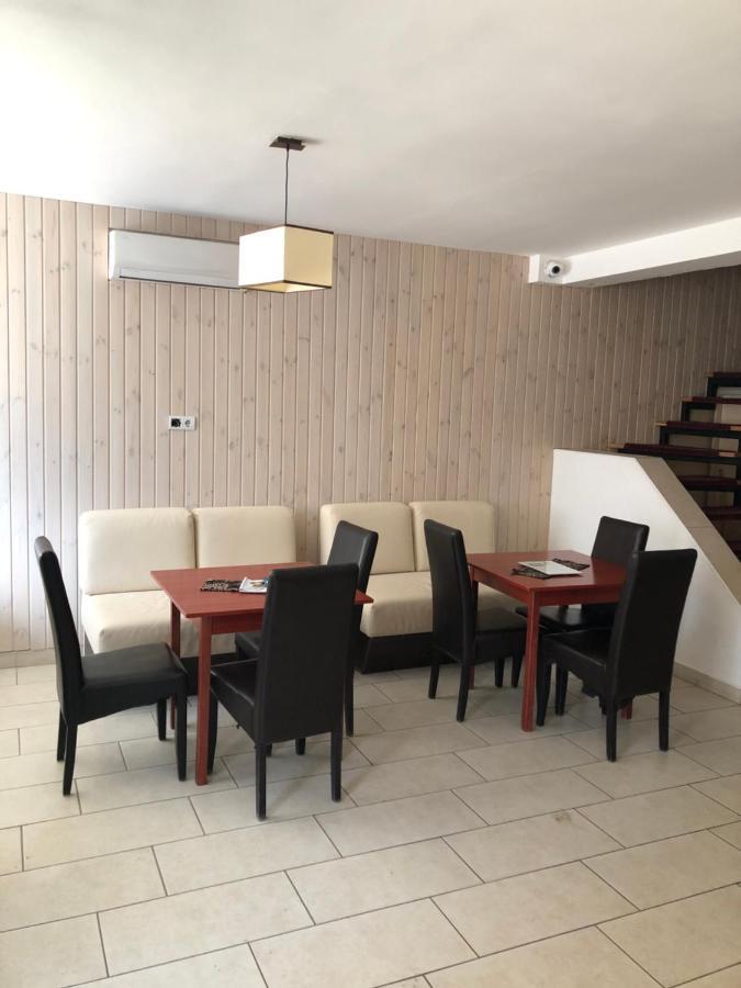 Mosoly Szallashely Szeged Extérieur photo